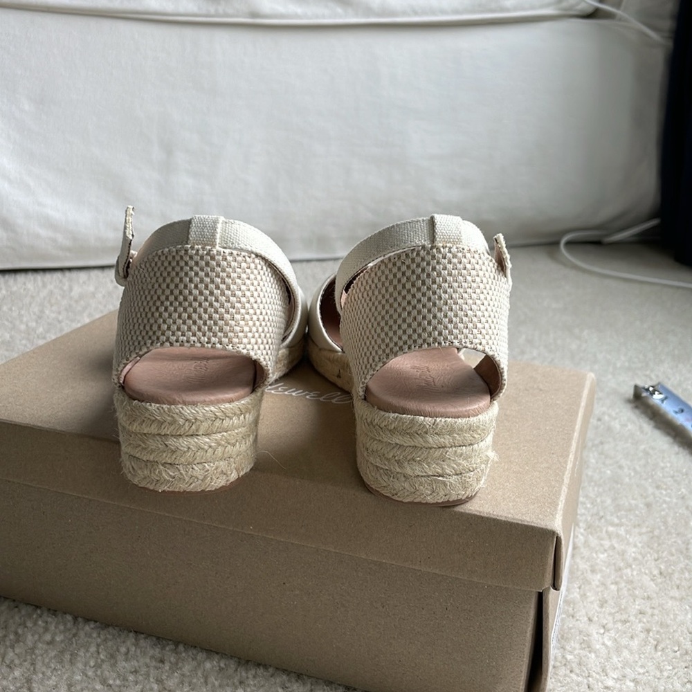 Madewell Evelina Espadrille in color cloud lining. NIB size 7 - Picture 4 of 6
